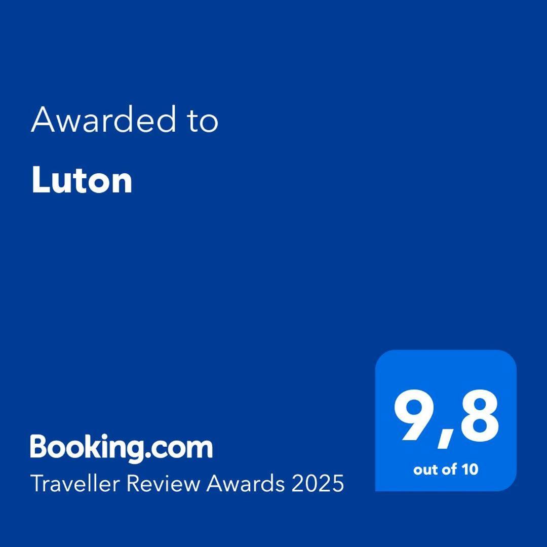 Luton Apartment บานโจเล ภายนอก รูปภาพ